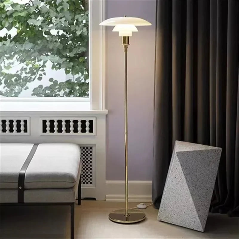 Danish Classic Floor Lamp Creative Bedroom Bedside Table Lamp Nordic Minimalist Living Room Study Reading Glass Decor Table Lamp